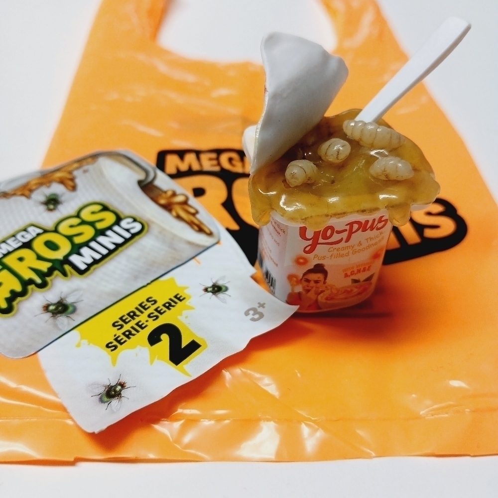 Zuru Mega Gross Minis Series 2 Yo-Pus Yogurt